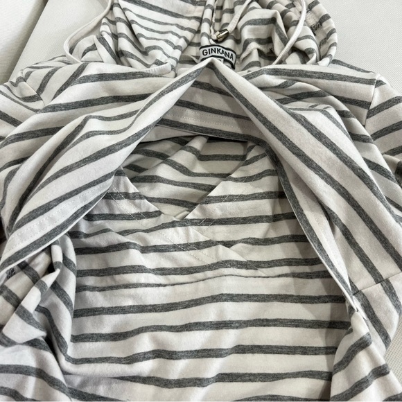 GINKANA Hooded Nursing Long Sleeve Shirt Top Size XSmall White/Gray Striped - Picture 4 of 7